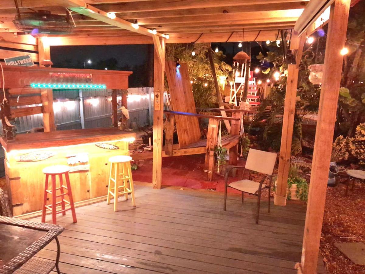 Susan And Ledif's Tropical Hideaway Greenacres City