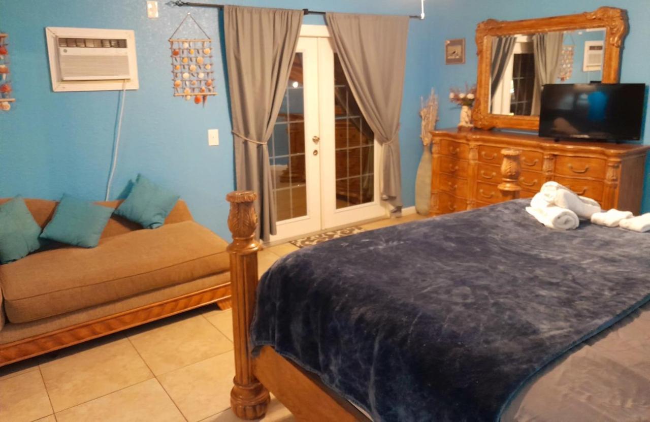Susan And Ledif's Tropical Hideaway Appartement Greenacres City